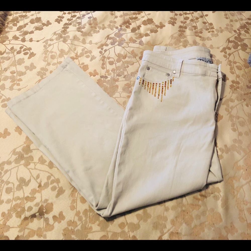 R&B Collections capris